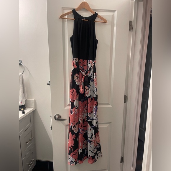 SLNY Dresses & Skirts - SLNY Black and Pink Floral Maxi Dress
